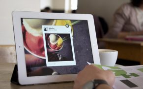 Screenfeeder-App füttert mit Feeds