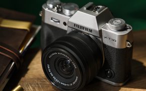 Kompakte Systemkamera mit Filmsimulationsrad